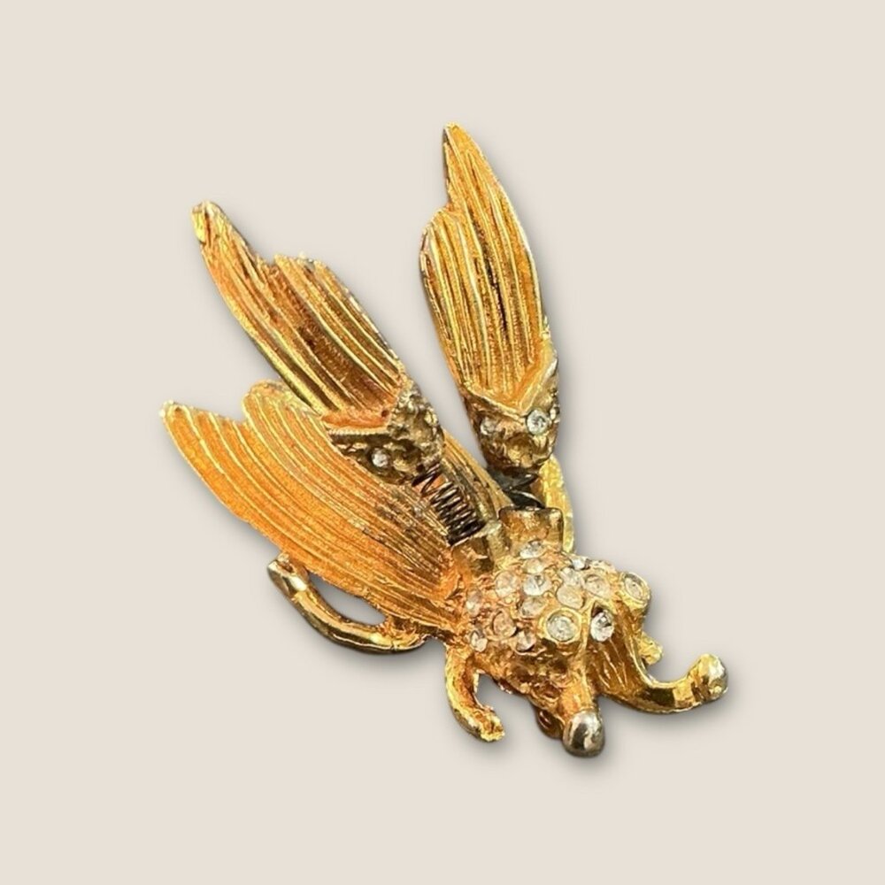 Vintage Hattie Carnegie Rhinestone Bug Bee Insect Trembler Brooch Gold Tone